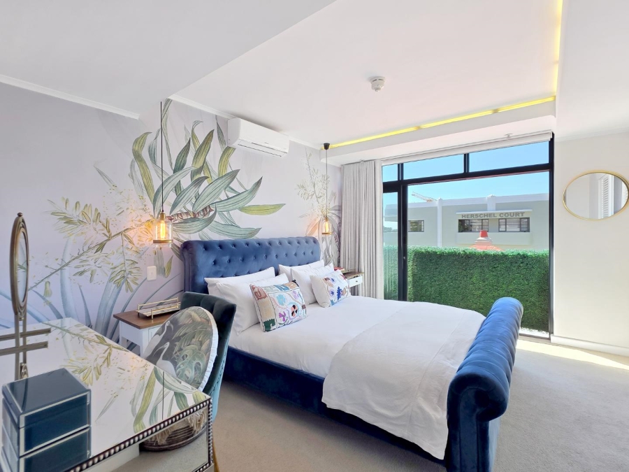 2 Bedroom Property for Sale in Fresnaye Western Cape